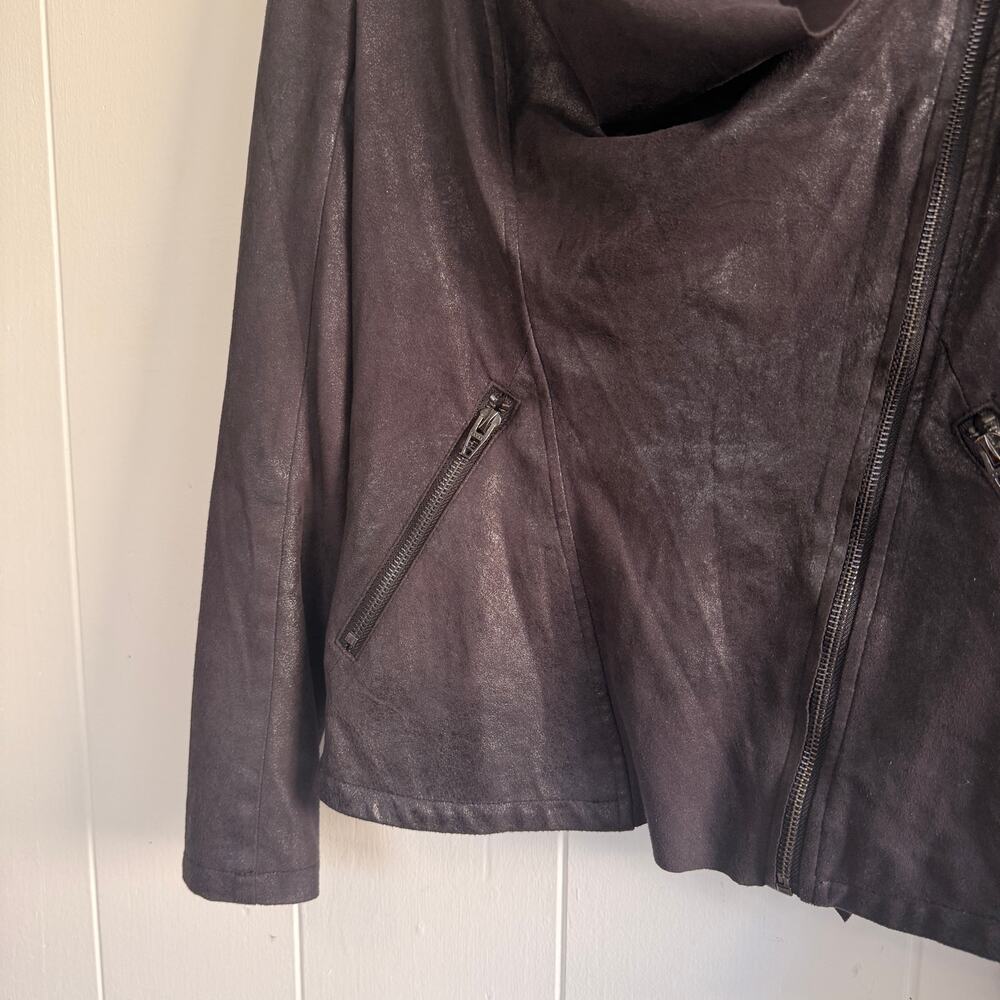 BLANK NYC Faux-Leather Drape Front Moto Jacket Size Small - Picture 8 of 10